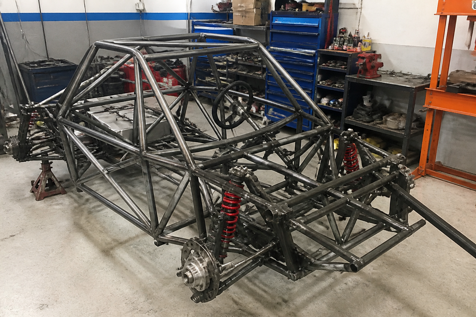 Chassis en veiligheidskooi bouwen